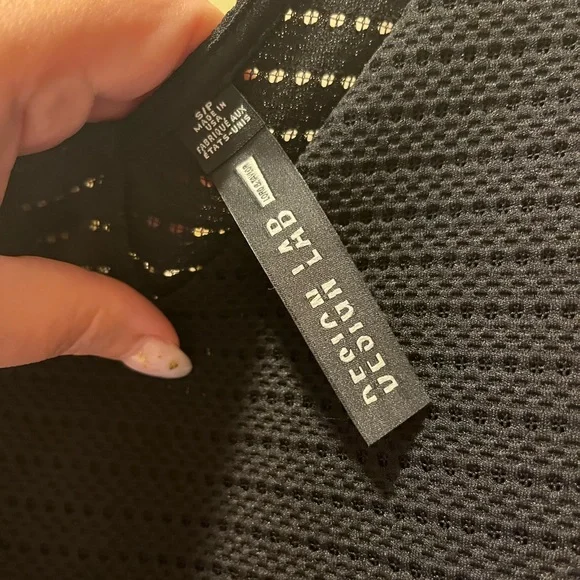 Designlab Black Peplum top size small - Picture 2 of 3